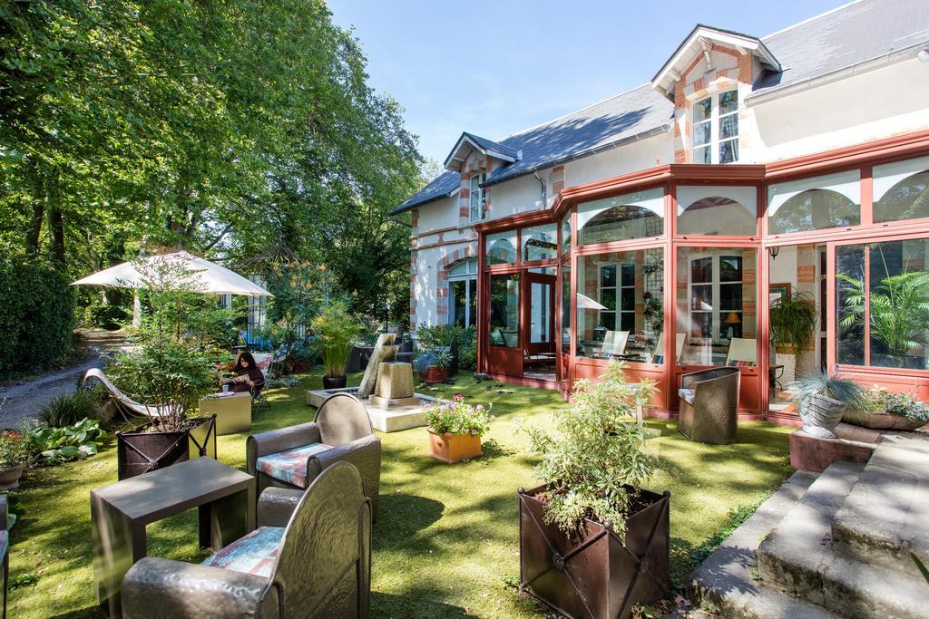 Le Pavillon Du Chateau, Hotel & Spa Revel  Eksteriør billede